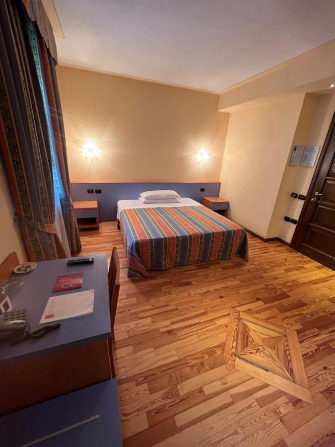 Hotel Ristorante Del Peso San Michele Mondovi Bagian luar foto